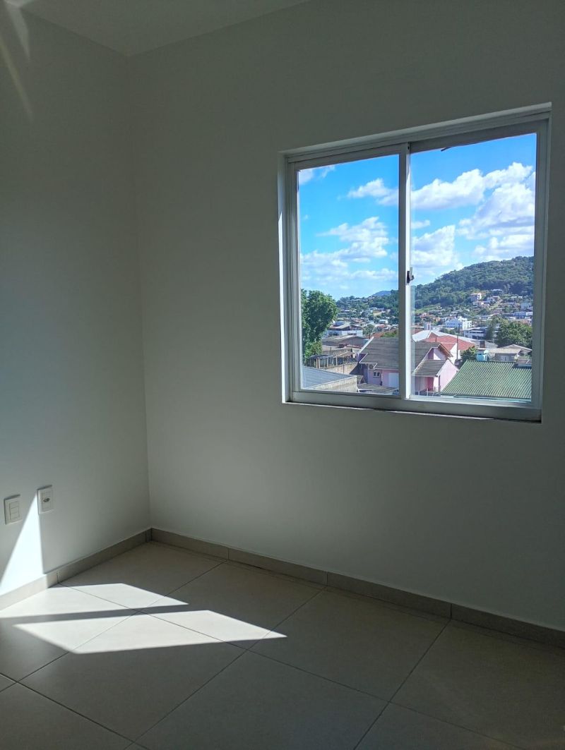 Apartamento com 2 dormitórios