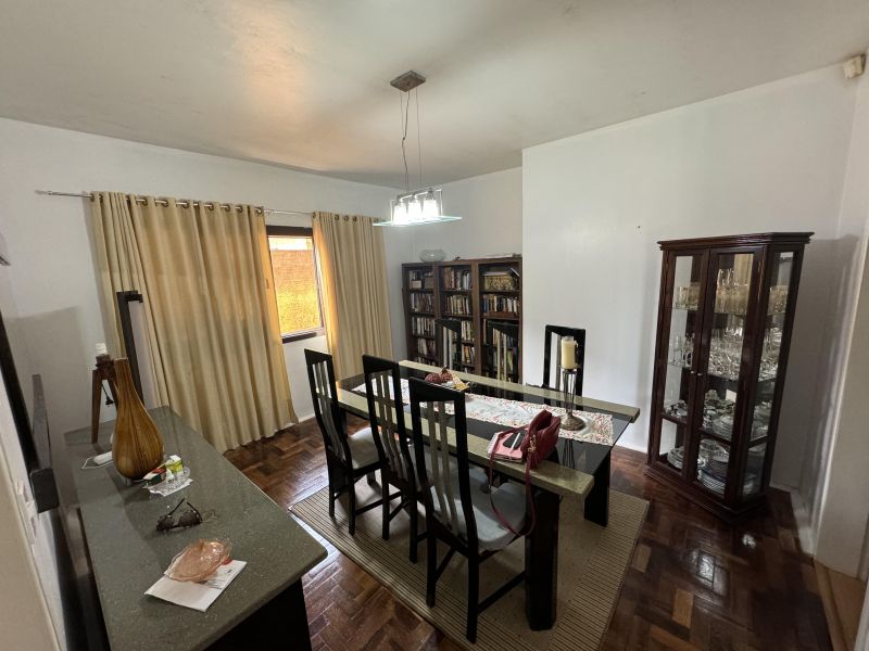 Casa com 3 quartos, 3 banheiros e 230m² à venda no bairro Petropolis, Taquara