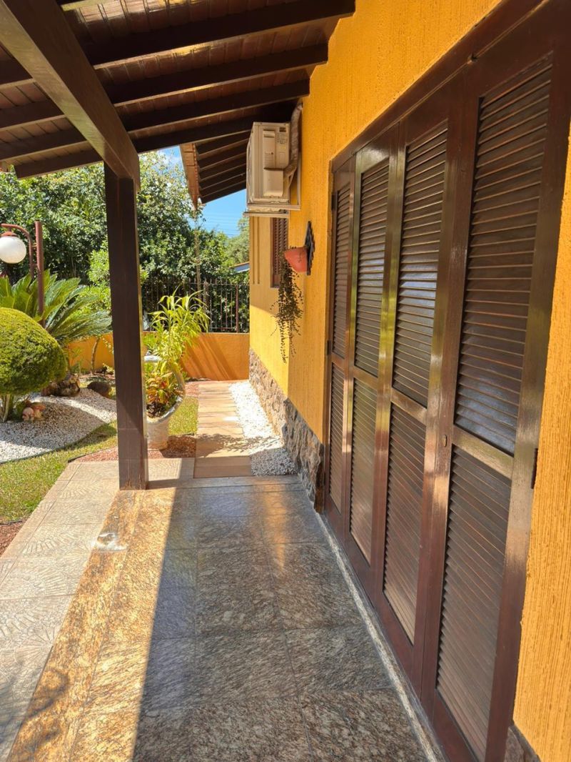 Casa com 2 quartos, 2 banheiros e 123m² à venda no bairro Viaduto, Igrejinha
