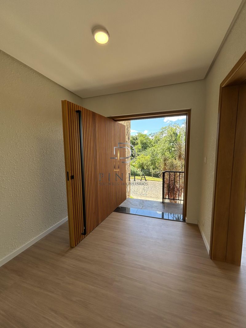 Casa Alvenaria com 3 quartos e 3 banheiros à venda no bairro Sagrada Família, Taquara