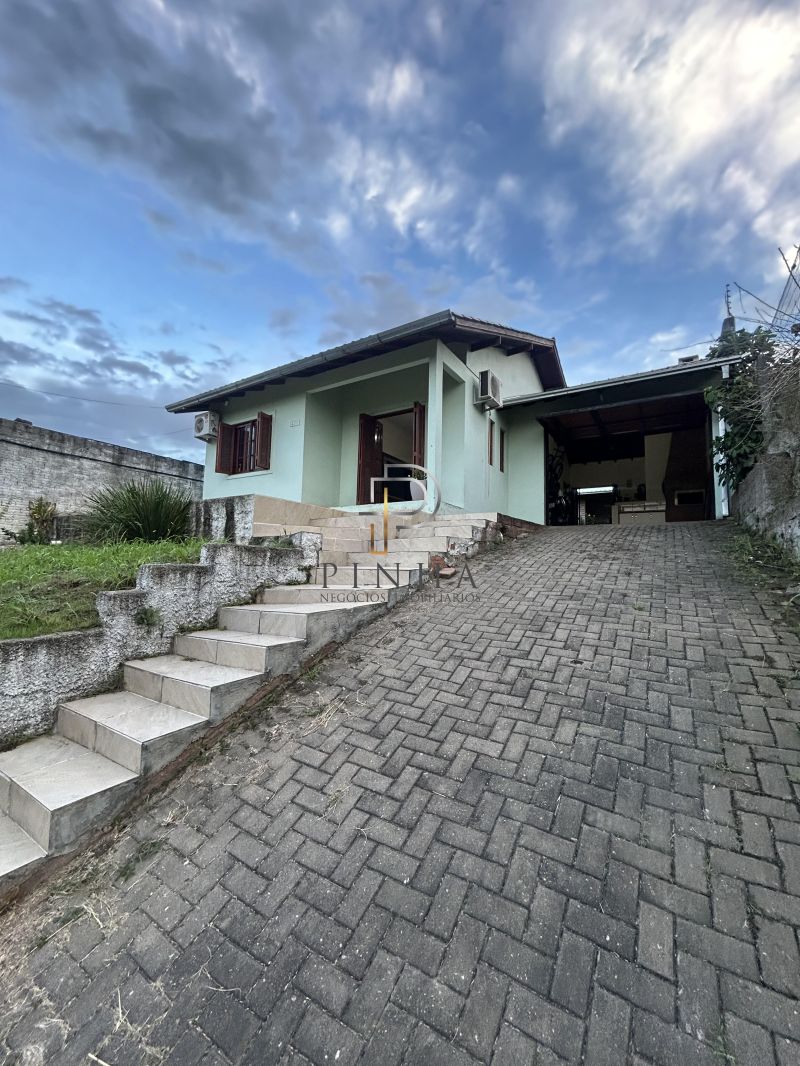 Casa Alvenaria com 3 quartos, 2 banheiros e 110m² à venda no bairro Jardim do Prado, Taquara