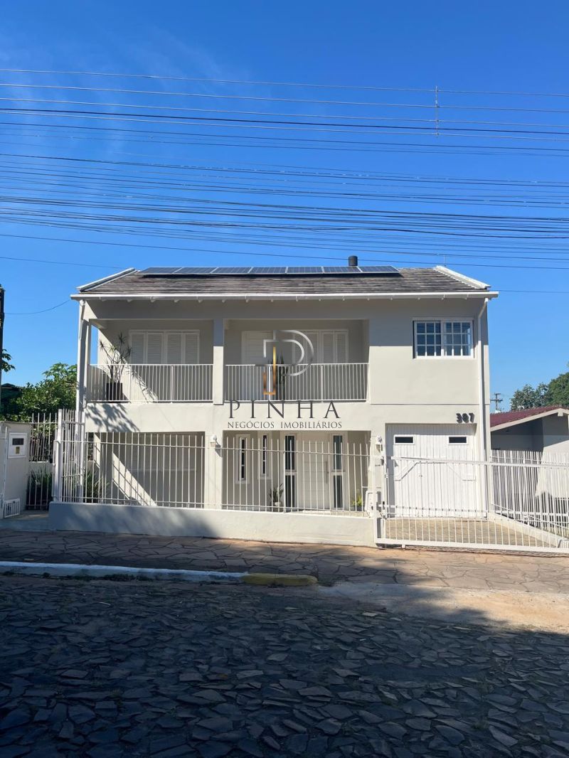 Sobrado com 4 quartos e 187m² à venda no bairro Santa Teresinha, Taquara
