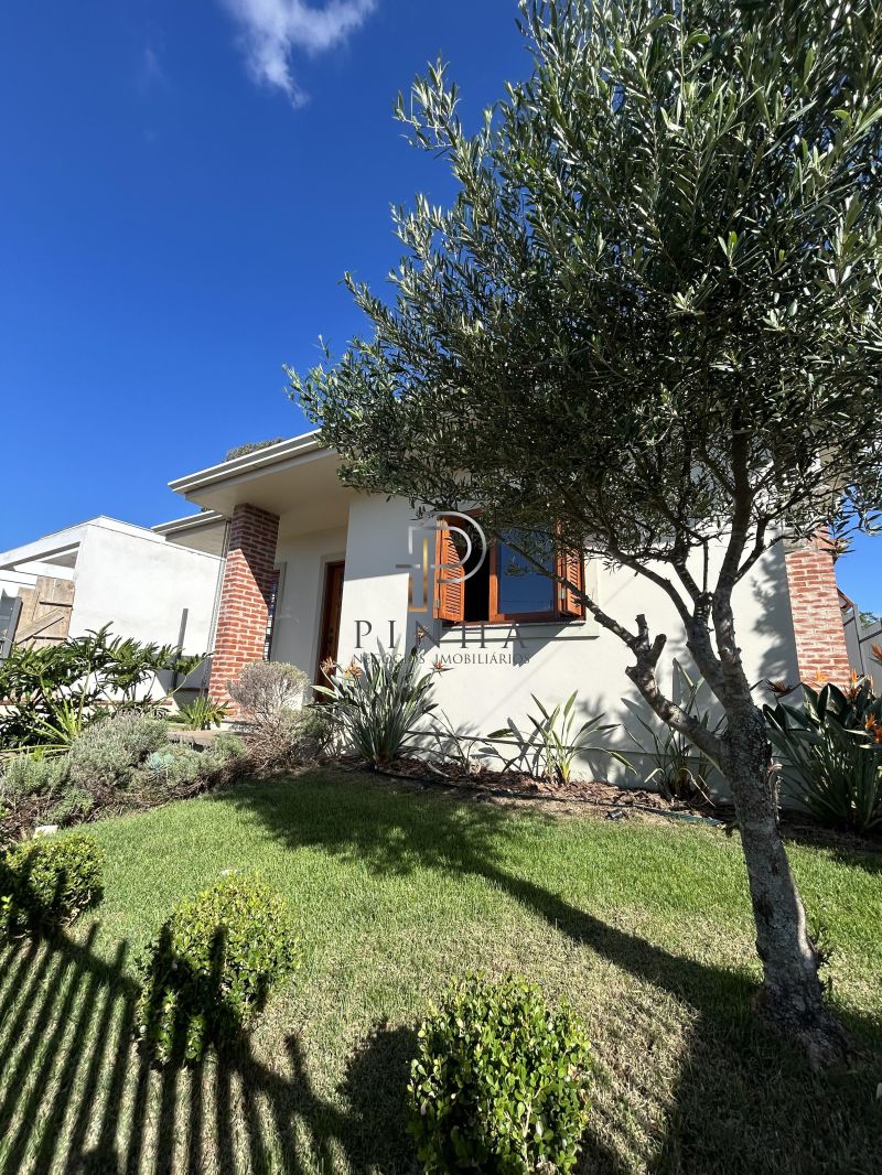 Casa Alvenaria com 2 quartos, 2 banheiros e 74m² à venda no bairro Centro, Parobé