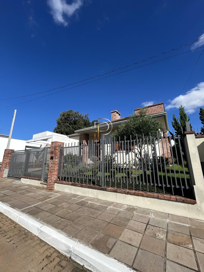 Casa Alvenaria com 2 quartos, 2 banheiros e 74m² à venda no bairro Centro, Parobé