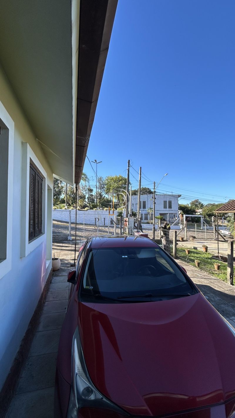 Casa Alvenaria com 3 quartos, 2 banheiros e 130m² à venda no bairro Cruzeiro do Sul, Taquara