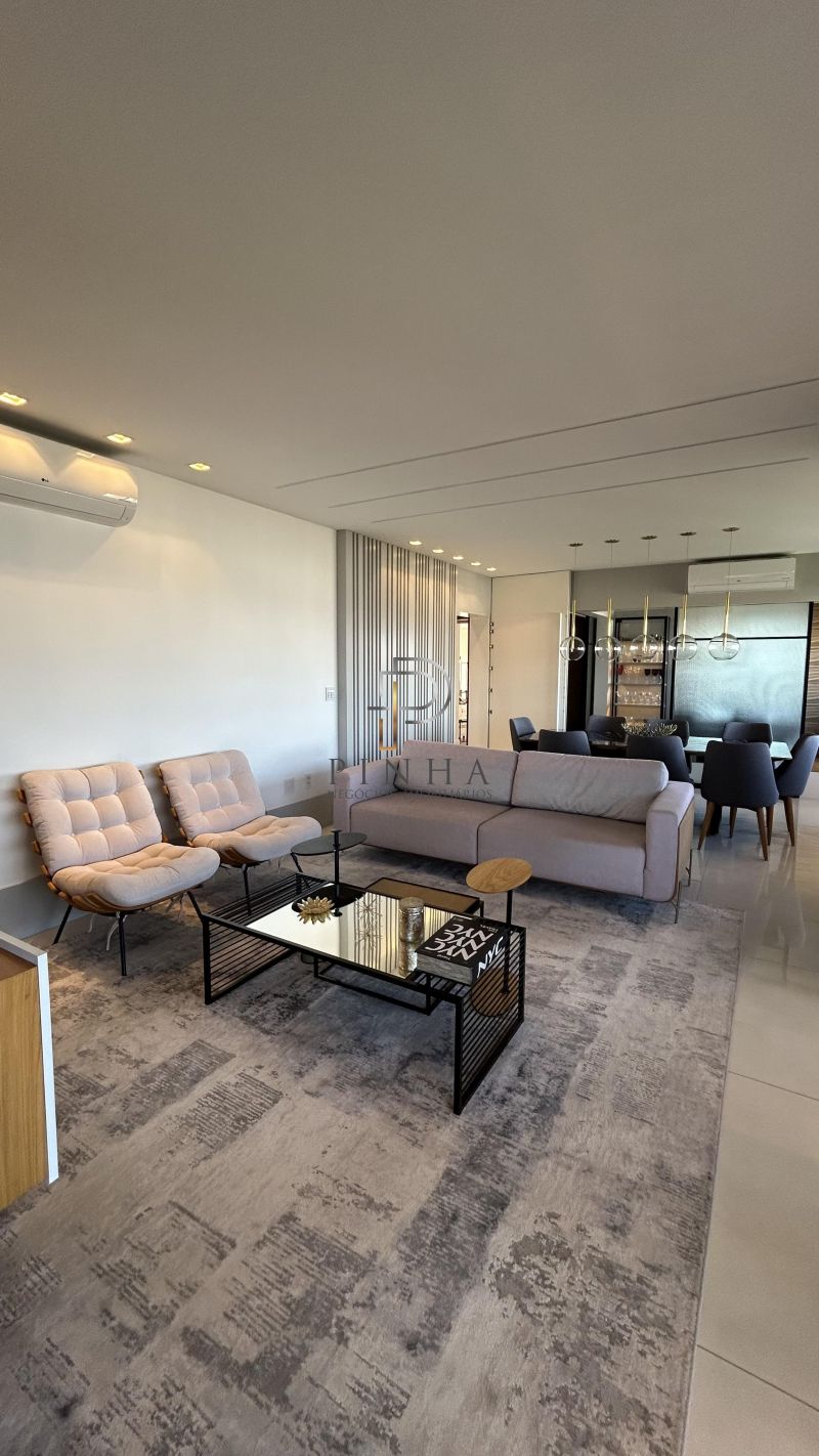 Apartamento com 3 quartos e 157m² à venda no bairro Sagrada Família, Taquara