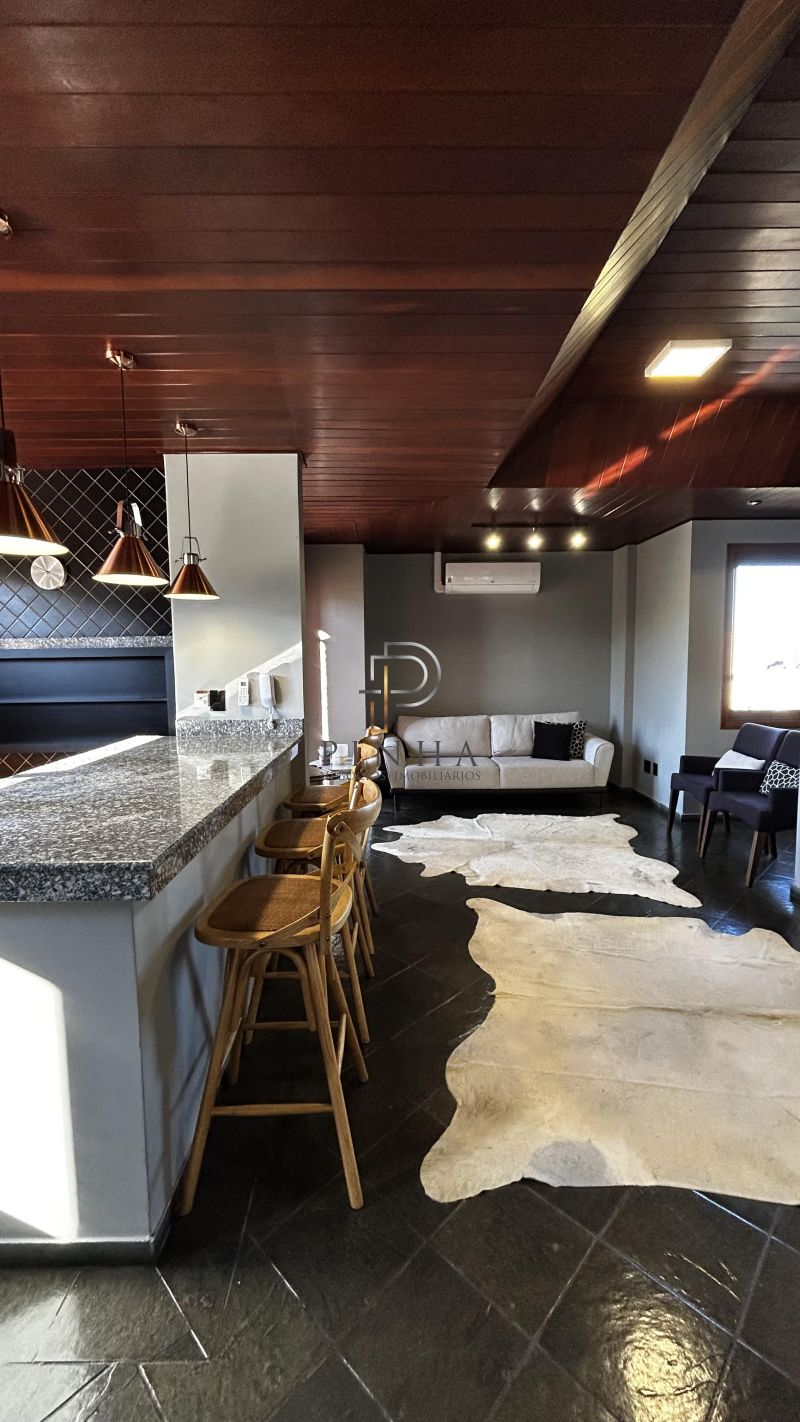Apartamento com 3 quartos, 3 banheiros e 180m² à venda no bairro Sagrada Família, Taquara