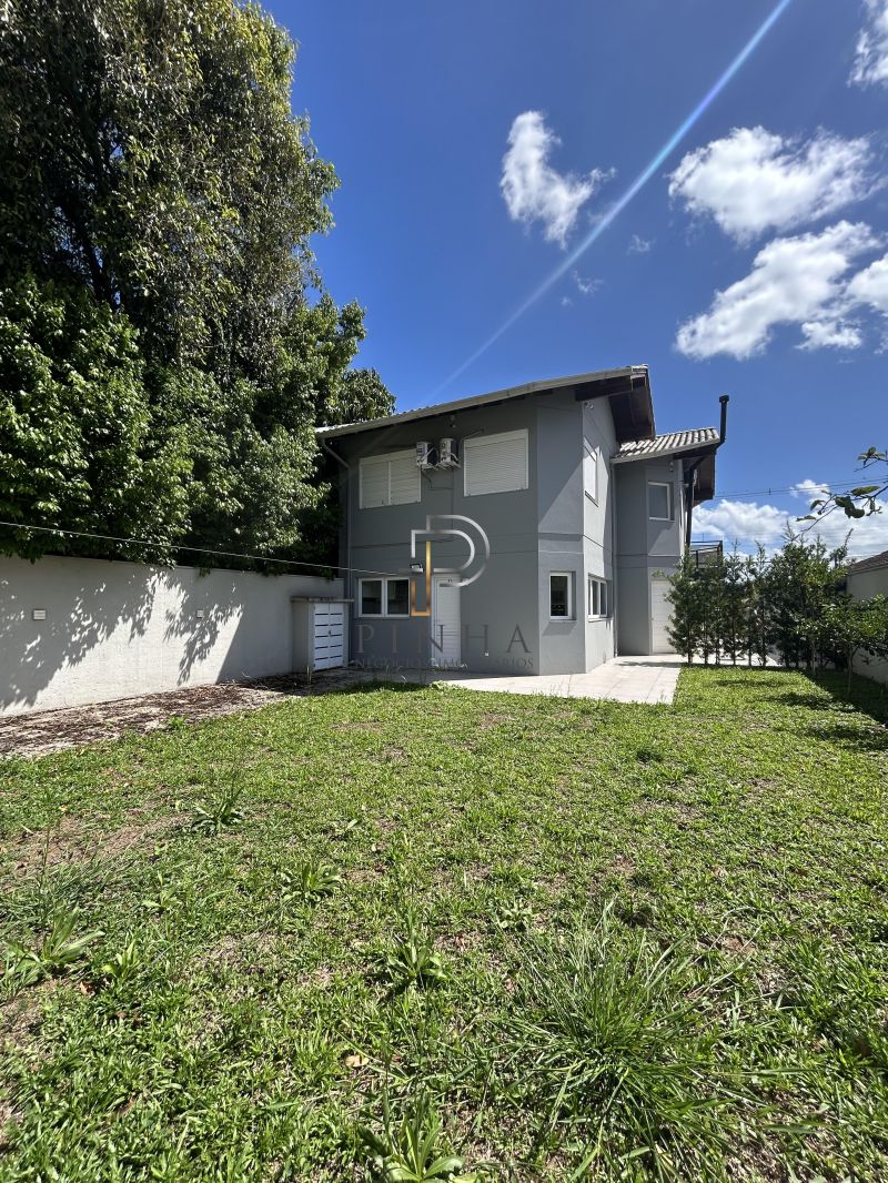 Sobrado com 4 quartos, 5 banheiros e 264m² à venda no bairro Jardim do Prado, Taquara