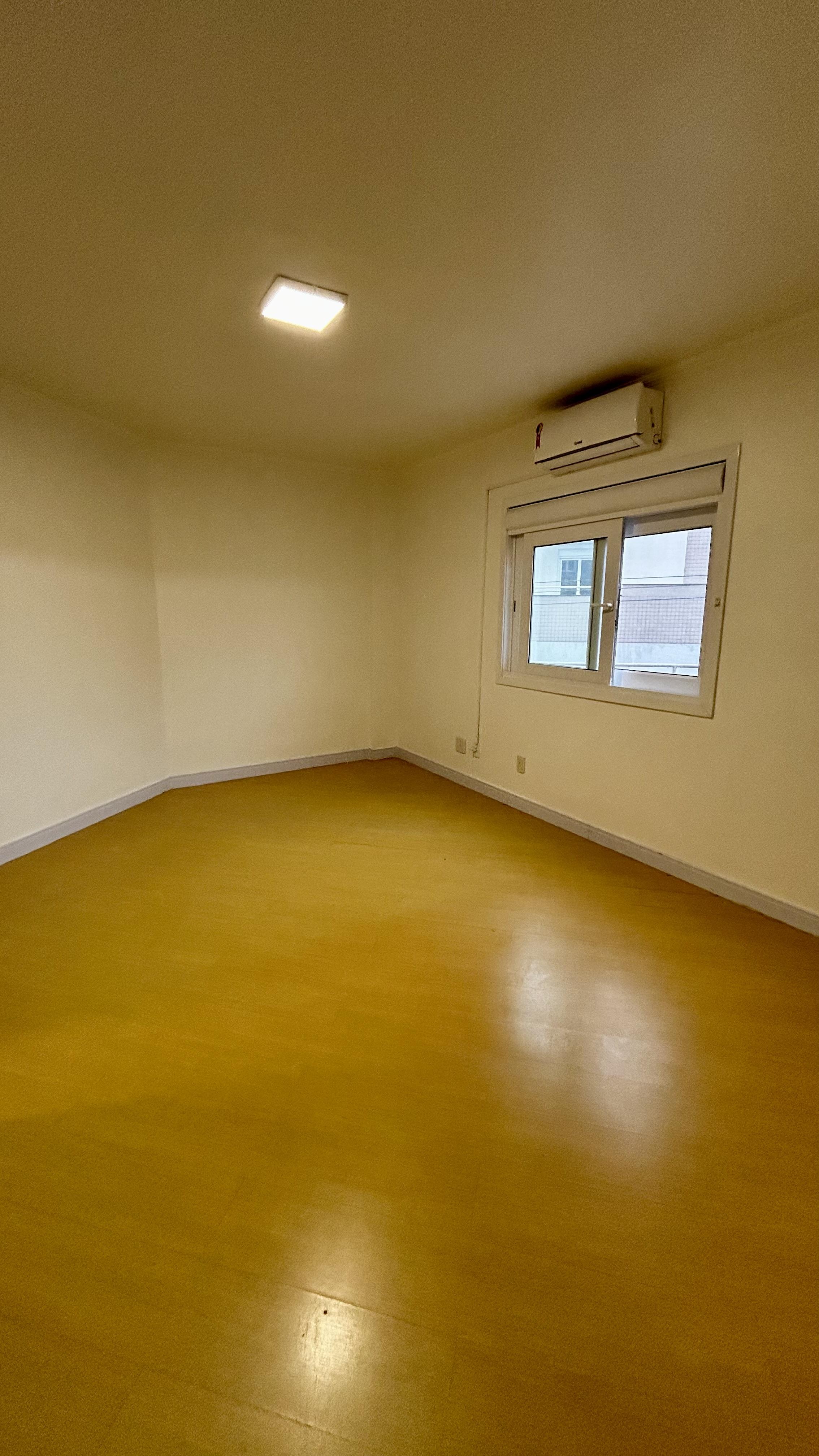 Apartamento com 3 quartos, 3 banheiros e 220m² à venda no bairro Centro, Taquara