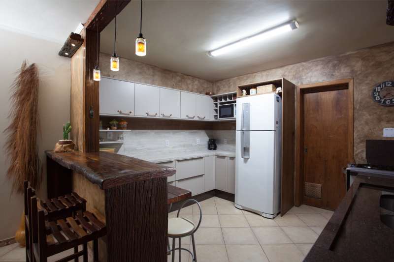 Apartamento com 4 quartos, 4 banheiros e 242m² à venda no bairro Centro, Taquara