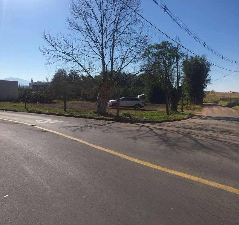 Terreno à venda no bairro Fazenda Pires, Parobé