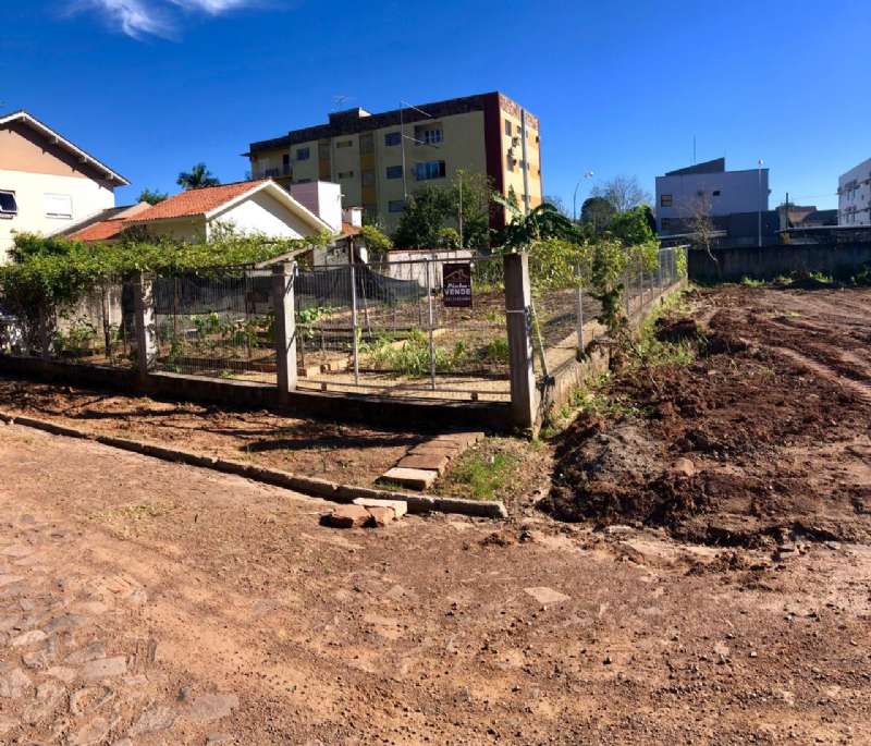 Terreno à venda no bairro Centro, Taquara