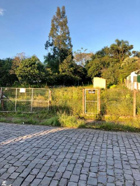 Terreno à venda no bairro Sagrada Família, Taquara