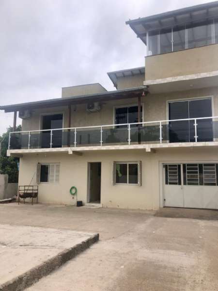 Casa Alvenaria com 3 quartos e 2 banheiros à venda no bairro Medianeira, Taquara