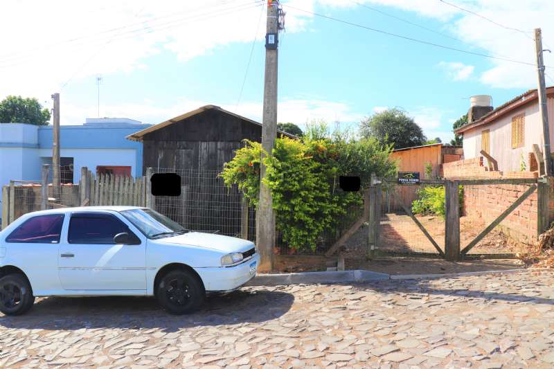 Terreno à venda no bairro Cruzeiro do Sul, Taquara