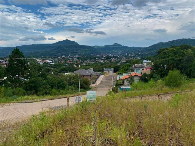Terreno à venda no bairro Vila Nova, Igrejinha