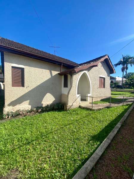 Casa Alvenaria com 2 quartos e 2 banheiros à venda no bairro Sagrada Família, Taquara