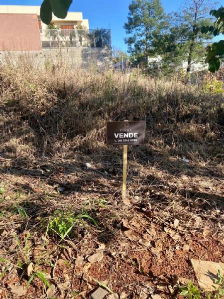 Terreno à venda no bairro Fogão Gaúcho, Taquara