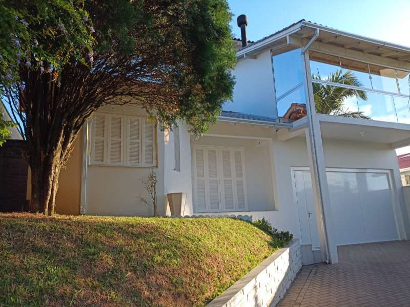 Casa Alvenaria com 3 quartos, 2 banheiros e 186m² à venda no bairro Petrópolis, Taquara