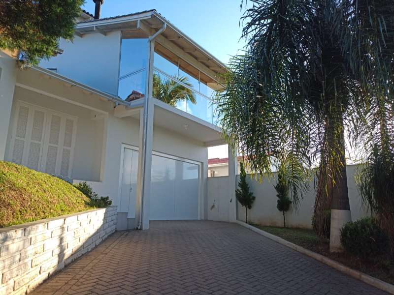 Casa Alvenaria com 3 quartos, 2 banheiros e 186m² à venda no bairro Petrópolis, Taquara