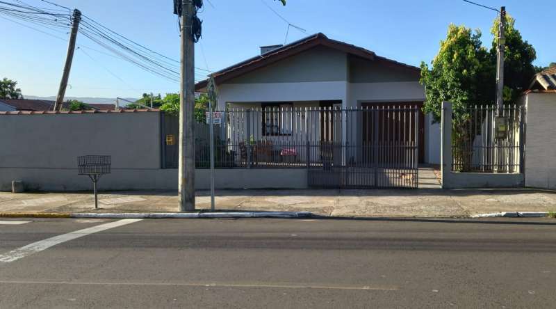 Casa Alvenaria com 3 quartos, 2 banheiros e 140m² à venda no bairro Jardim do Prado, Taquara