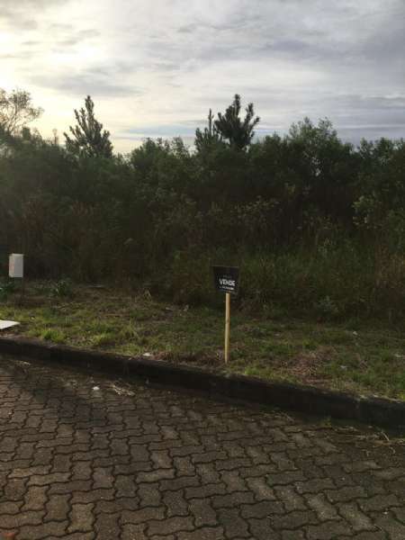 Terreno à venda no bairro Santa Rosa, Taquara