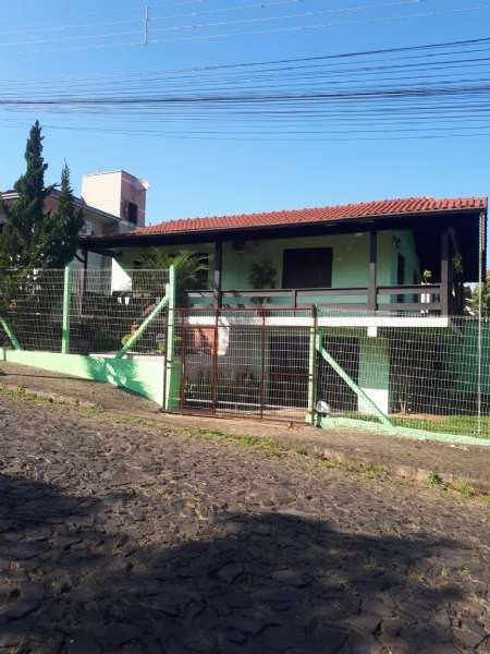 Casa Alvenaria com 2 quartos, 1 banheiro e 125m² à venda no bairro Santa Rosa, Taquara