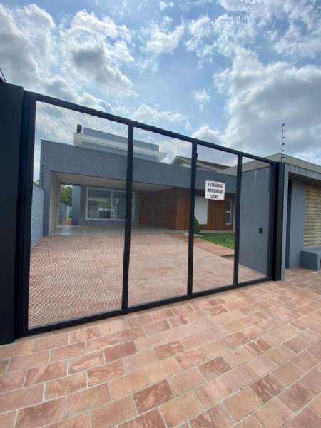 Casa Alvenaria com 3 quartos e 178m² à venda no bairro Fogão Gaúcho, Taquara