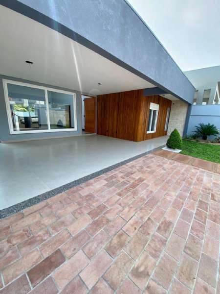 Casa Alvenaria com 3 quartos e 178m² à venda no bairro Fogão Gaúcho, Taquara