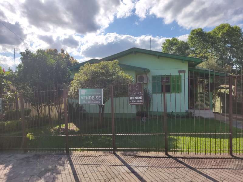 Casa Alvenaria com 3 quartos, 3 banheiros e 146m² à venda no bairro Santa Rosa, Taquara