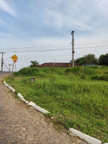 Terreno à venda no bairro Centro, Taquara