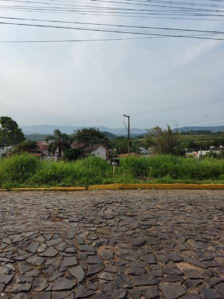 Terreno à venda no bairro Centro, Taquara
