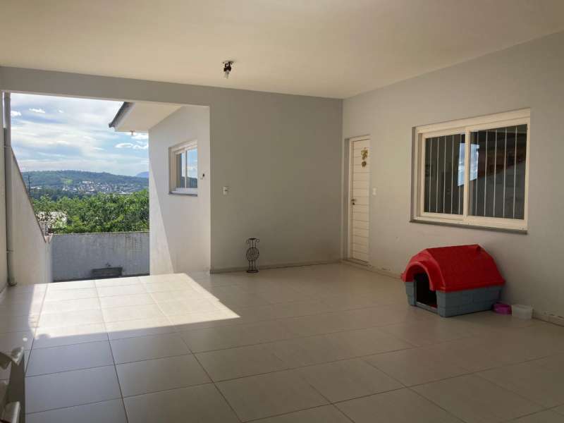 Casa Alvenaria com 3 quartos, 2 banheiros e 190m² à venda no bairro Nossa Senhora de Fátima, Taquara