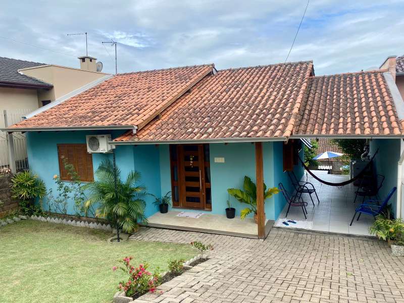 Casa Alvenaria com 2 quartos, 1 banheiro e 93m² à venda no bairro Santa Terezinha, Taquara