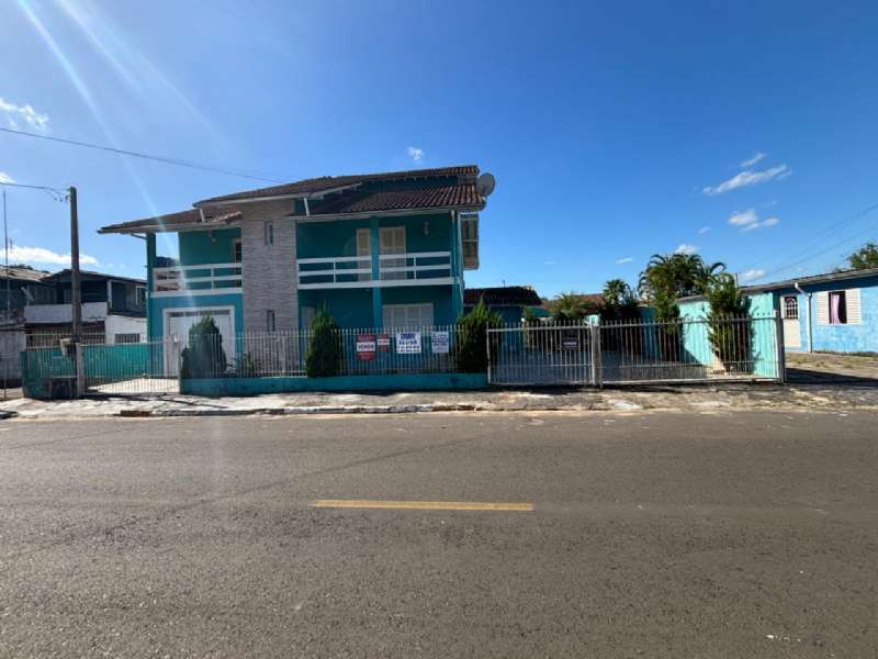 Casa Alvenaria com 4 quartos e 1 banheiro à venda no bairro Recreio, Taquara