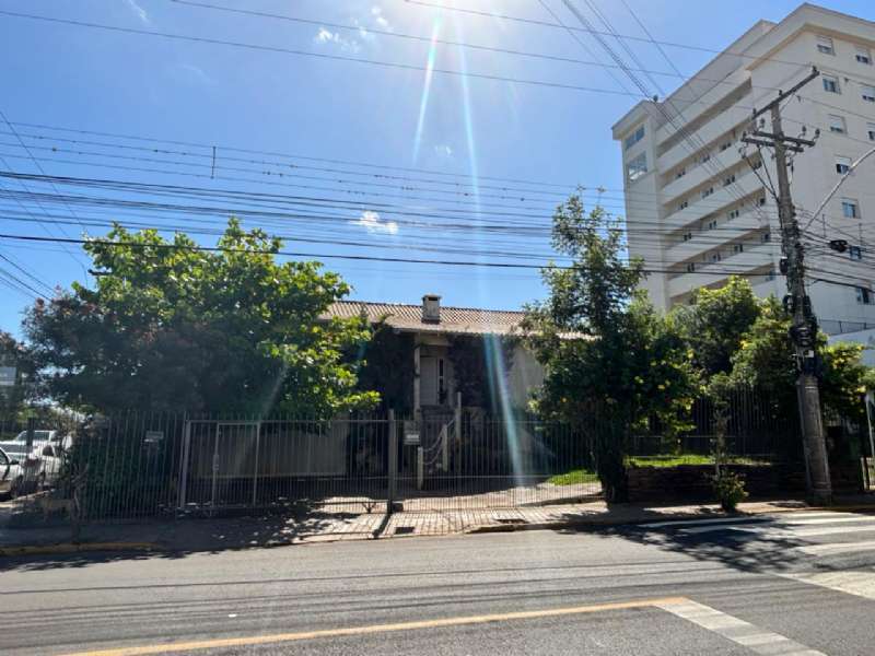 Casa Alvenaria com 4 quartos e 2 banheiros à venda no bairro Centro, Taquara