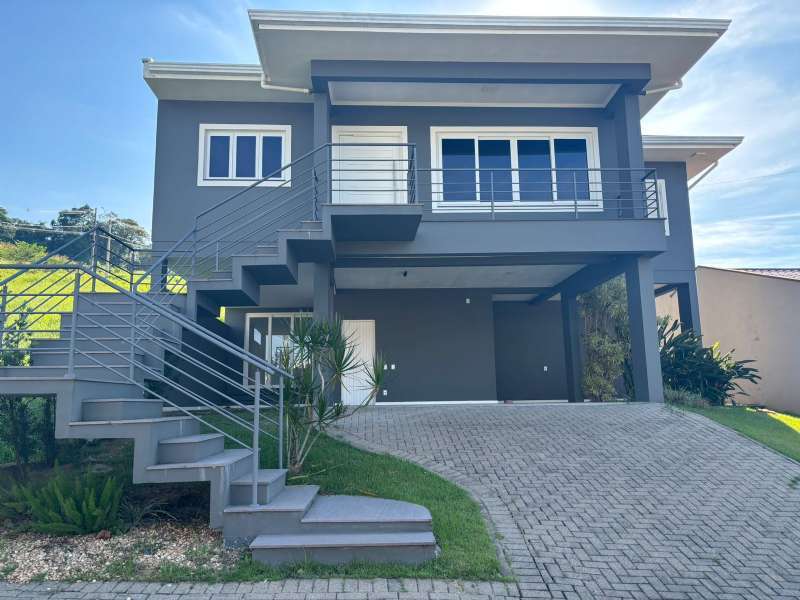 Casa Alvenaria com 3 quartos e 180m² à venda no bairro Bom Pastor, Igrejinha