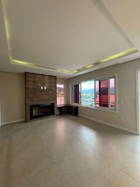 Casa Alvenaria com 3 quartos e 180m² à venda no bairro Bom Pastor, Igrejinha
