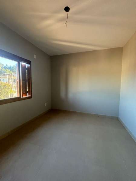 Casa Alvenaria com 3 quartos, 1 banheiro e 123m² à venda no bairro Cruzeiro do Sul, Taquara