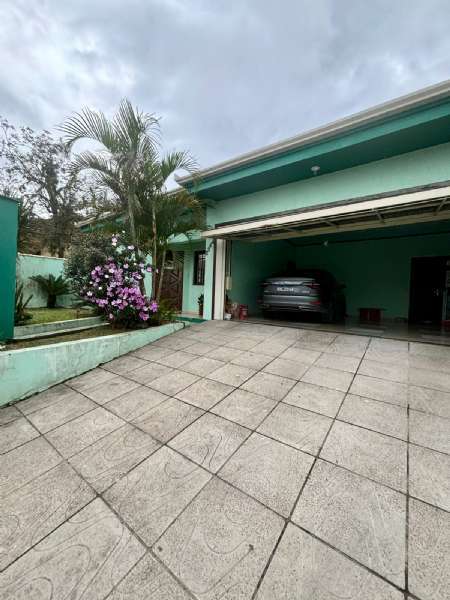 Casa Alvenaria com 3 quartos, 2 banheiros e 240m² à venda no bairro Nossa Senhora de Fátima, Taquara