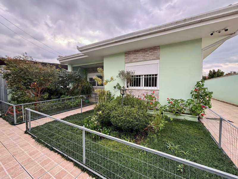 Casa Alvenaria com 3 quartos, 2 banheiros e 250m² à venda no bairro Jardim do Prado, Taquara