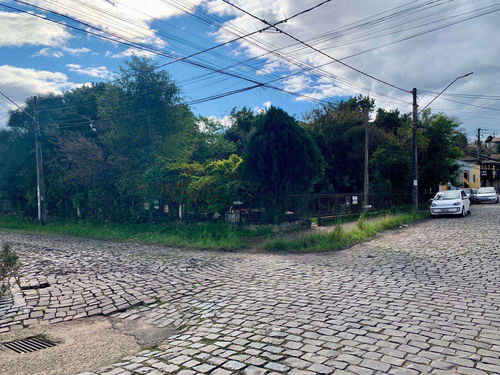Terreno à venda no bairro Petrópolis, Taquara