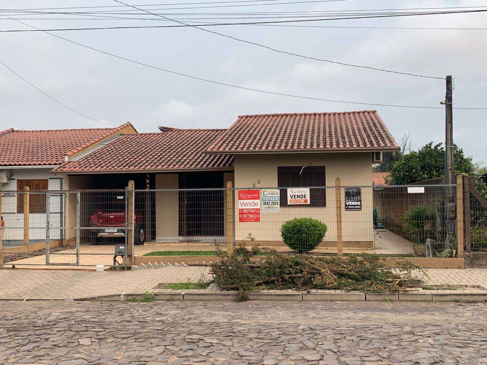 Casa Alvenaria com 3 quartos, 2 banheiros e 152m² à venda no bairro Tucanos, Taquara