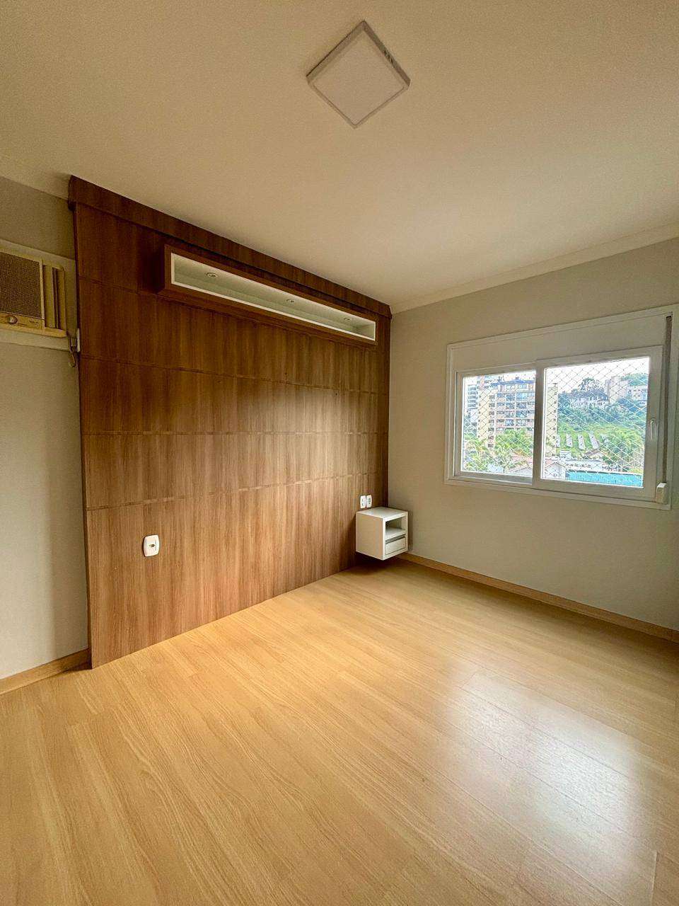 Apartamento com 2 quartos, 1 banheiro e 85m² à venda no bairro Centro, Taquara