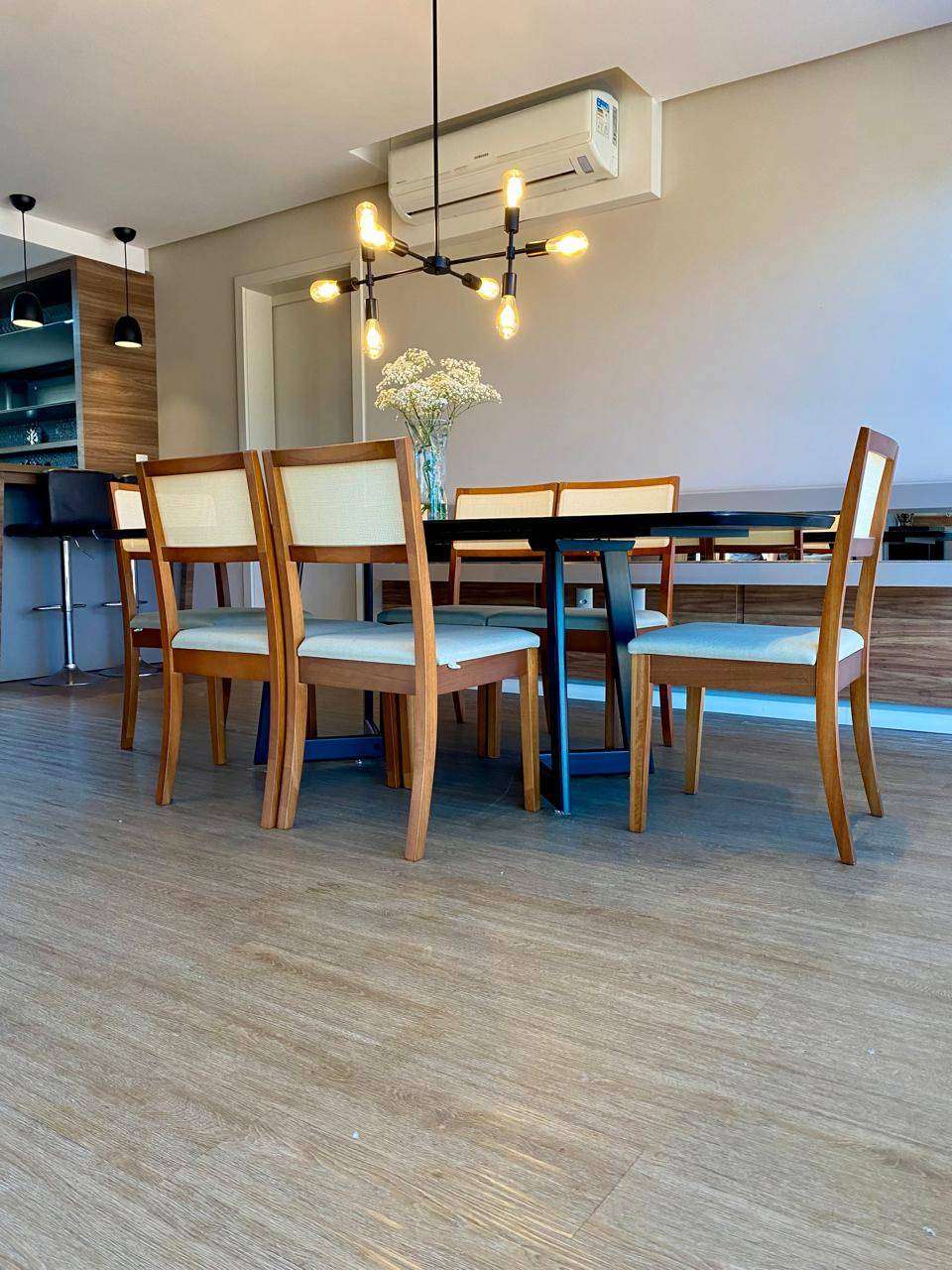Apartamento com 3 quartos, 2 banheiros e 132m² à venda no bairro Centro, Taquara
