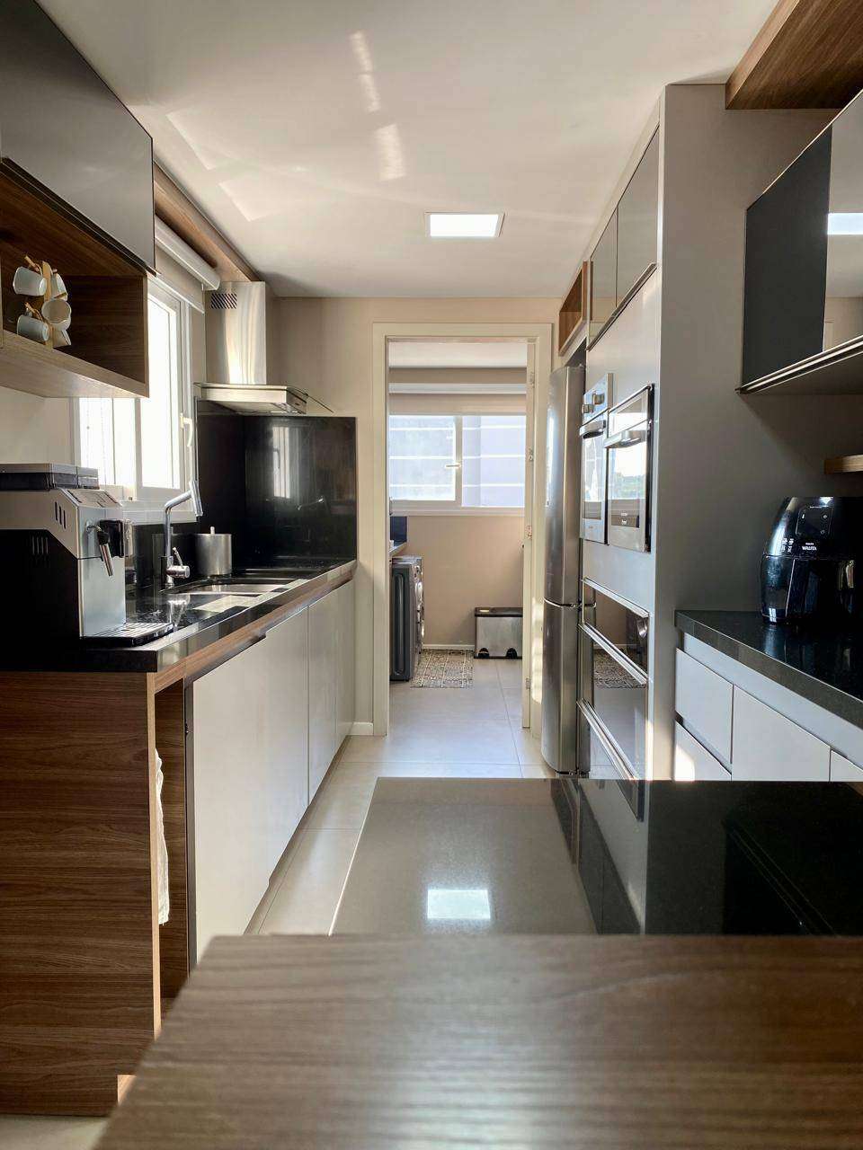 Apartamento com 3 quartos, 2 banheiros e 132m² à venda no bairro Centro, Taquara