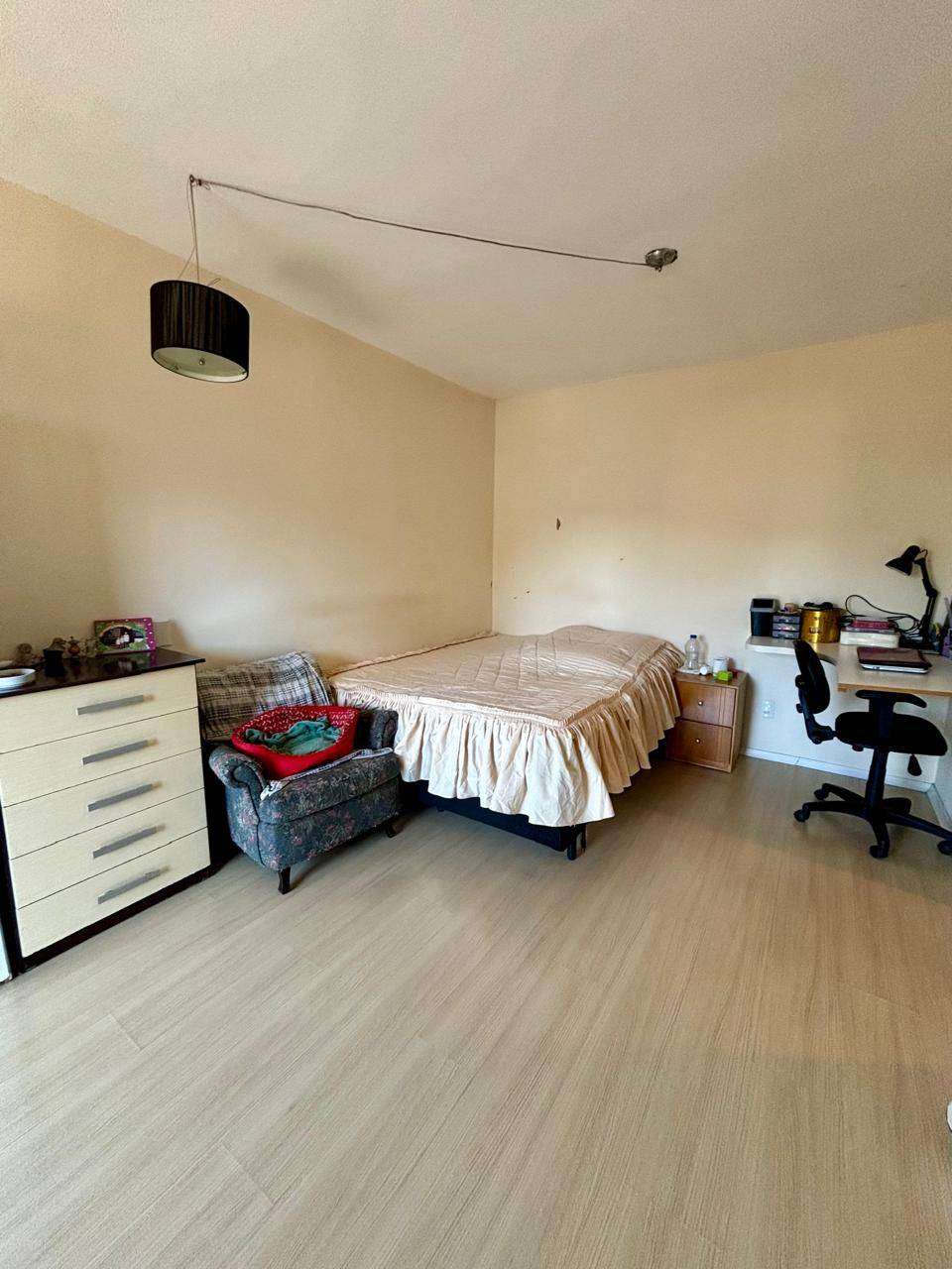 Casa Alvenaria com 4 quartos, 2 banheiros e 241m² à venda no bairro Jardim do Prado, Taquara