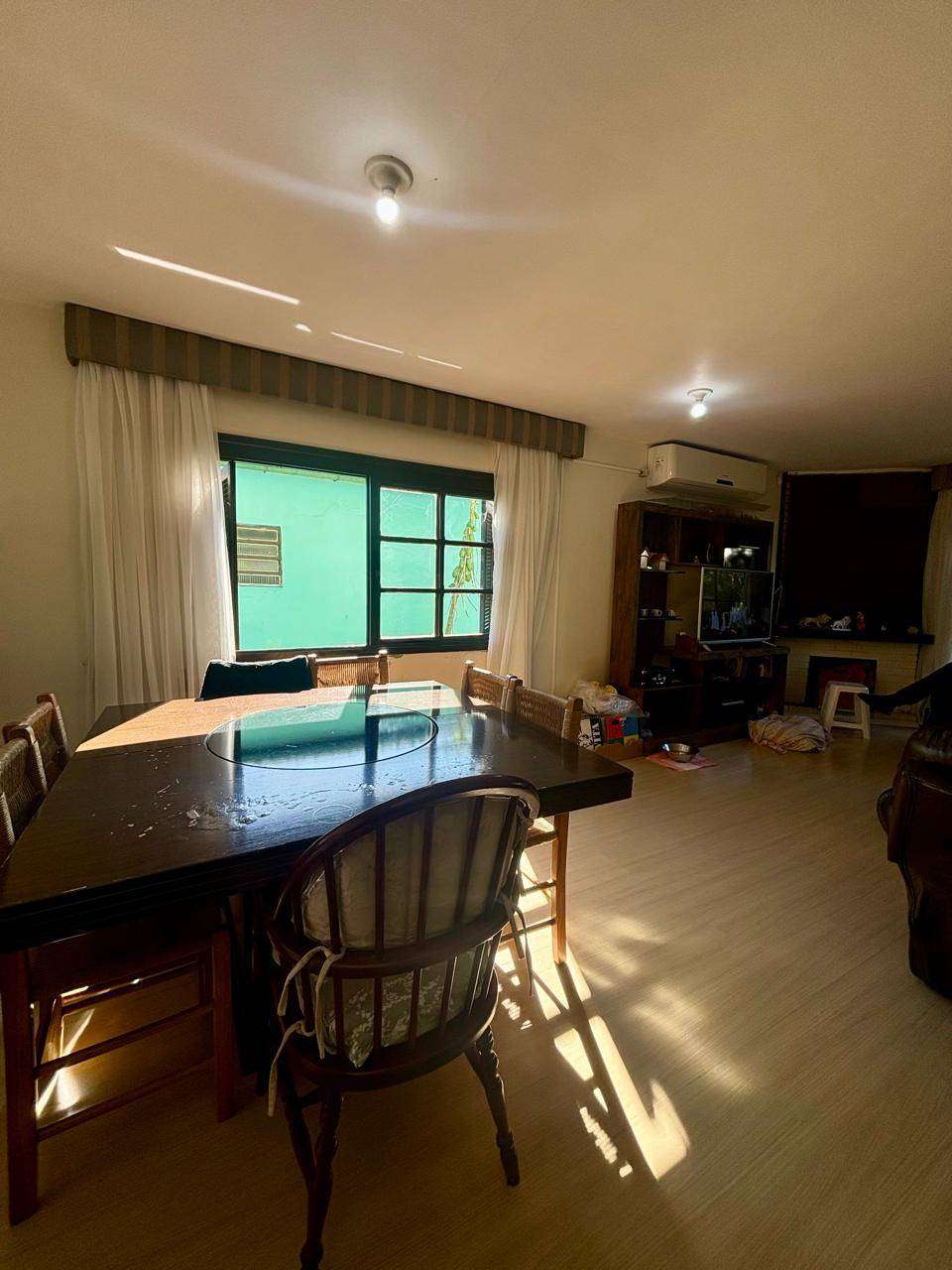 Casa Alvenaria com 4 quartos, 2 banheiros e 241m² à venda no bairro Jardim do Prado, Taquara