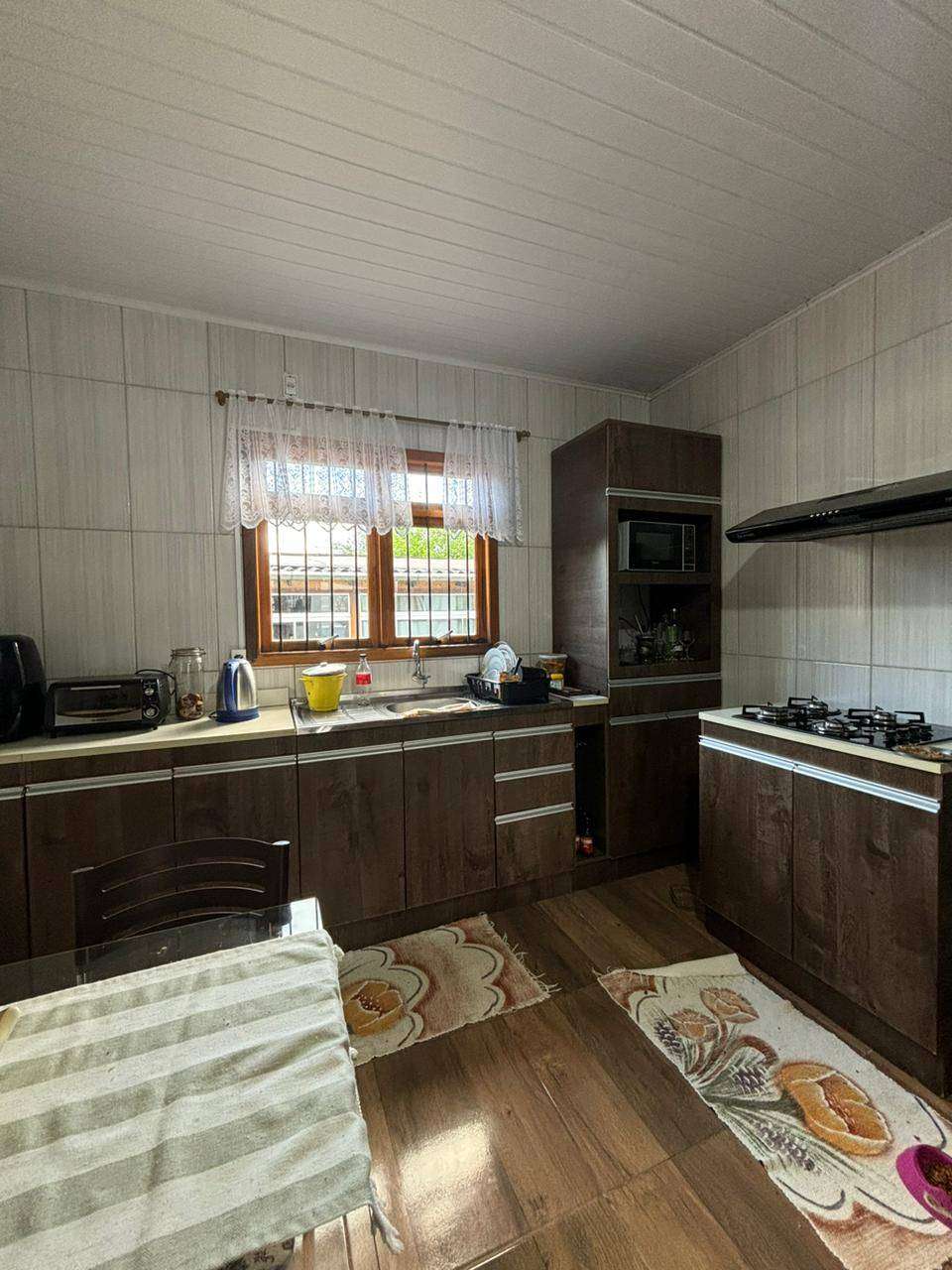 Casa Alvenaria com 3 quartos, 2 banheiros e 110m² à venda no bairro Petrópolis, Taquara
