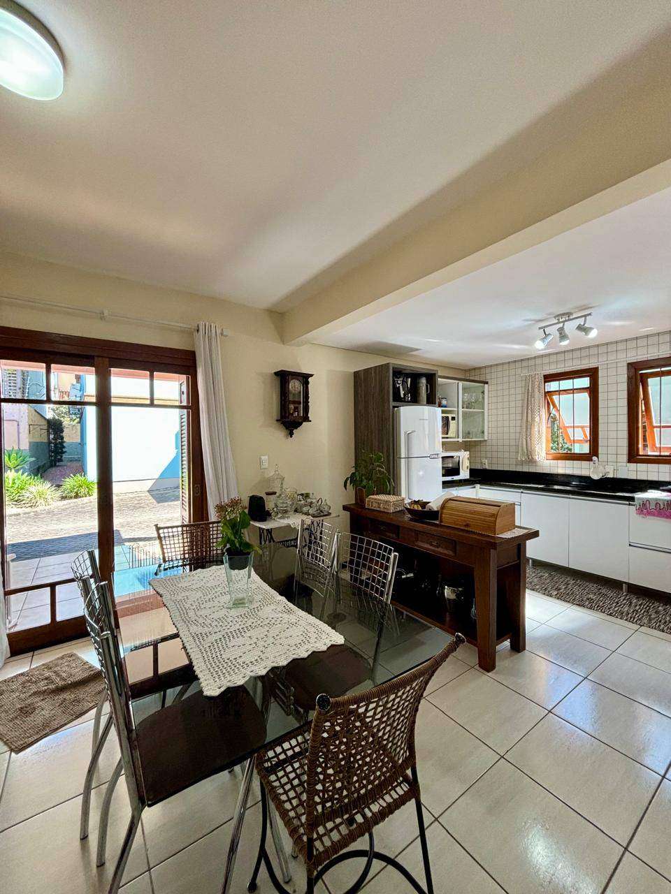 Apartamento com 3 quartos, 1 banheiro e 1m² à venda no bairro Centro, Taquara